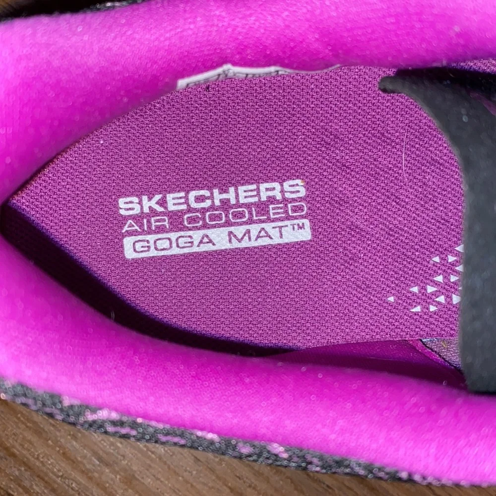 New Women's Skechers Goga Mat Running Purple Shoes - Picture 7 of 7